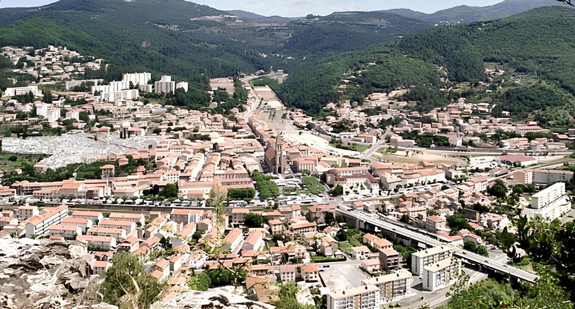 Maison Conviviale Pres Des Cevennes Avec Terrasse La Grand'Combe Zewnętrze zdjęcie